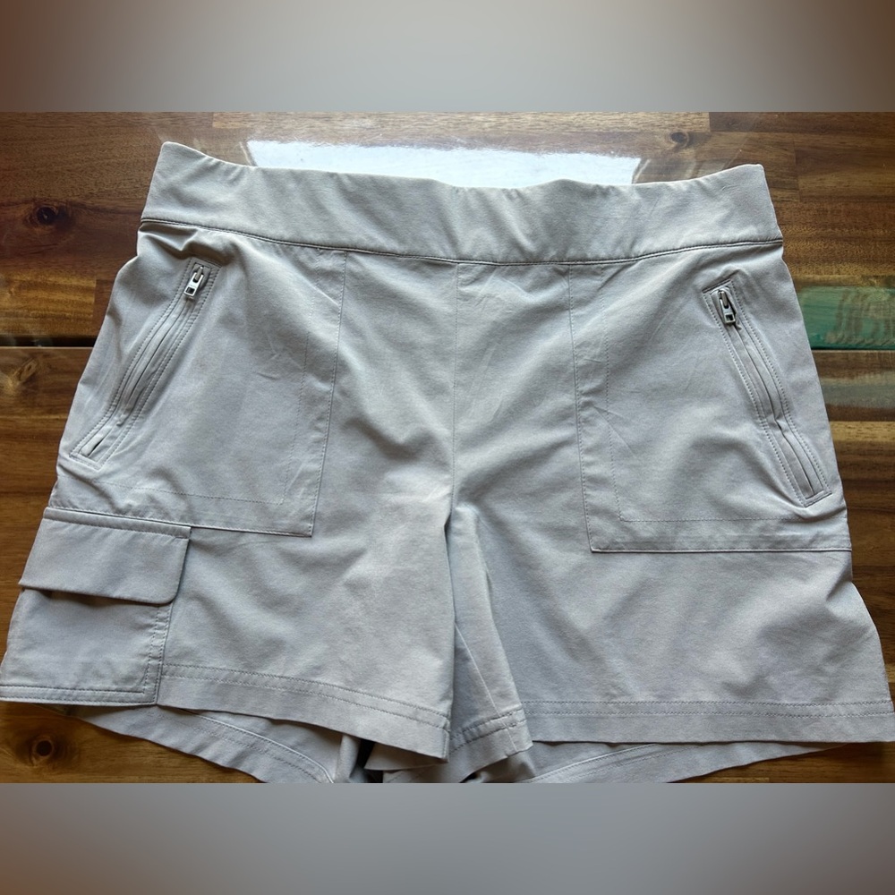 ATHLETA womens shorts